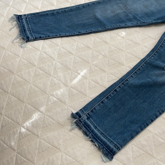 Levi’s 711 Jeans - Picture 2 of 6